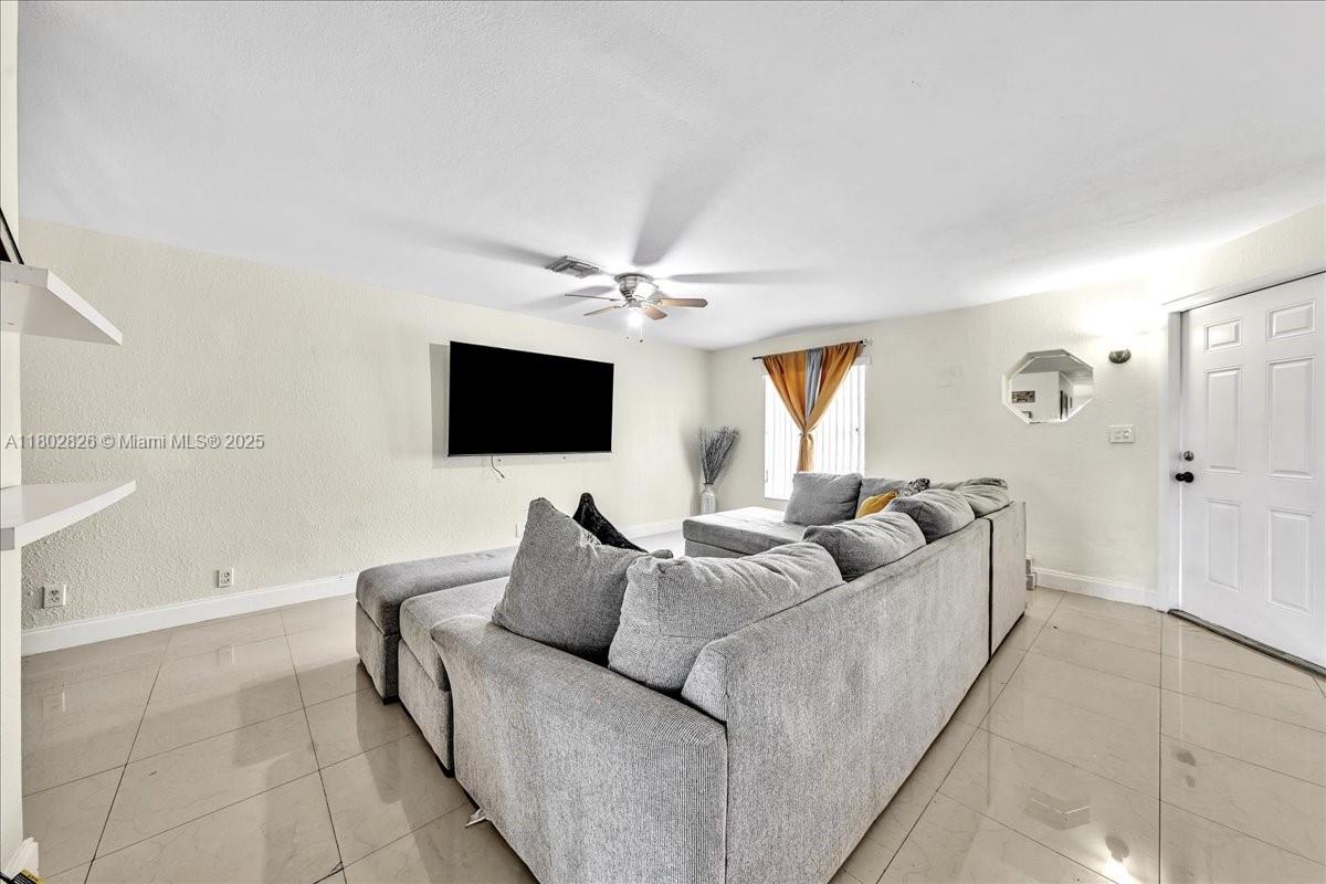 WELLEBY UNIT THIRTEEN - Residential