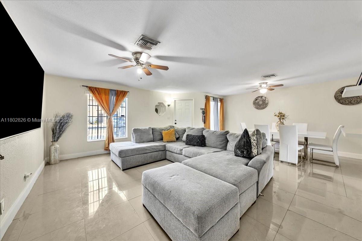 WELLEBY UNIT THIRTEEN - Residential