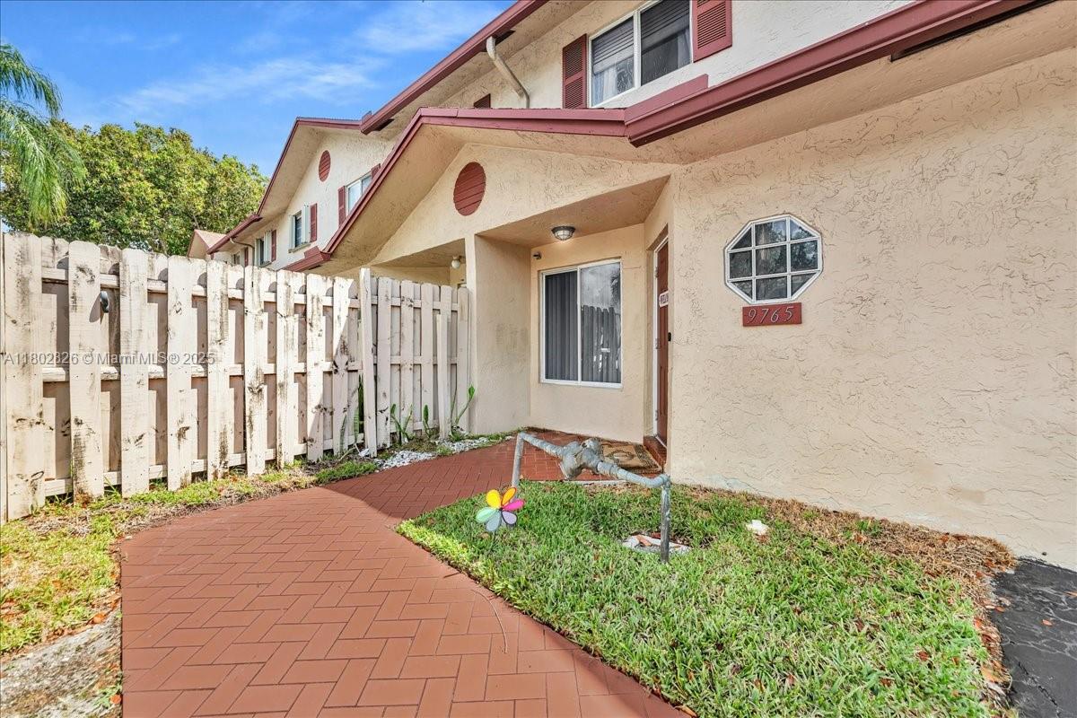 WELLEBY UNIT THIRTEEN - Residential