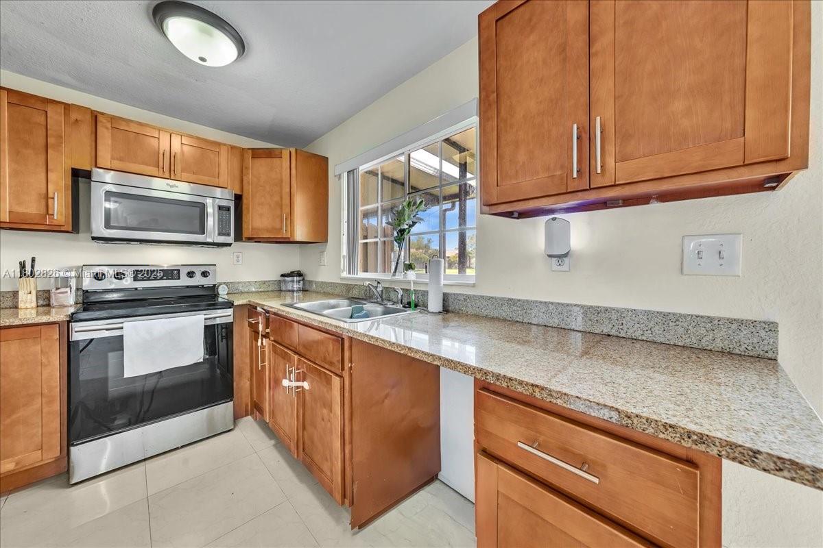 WELLEBY UNIT THIRTEEN - Residential