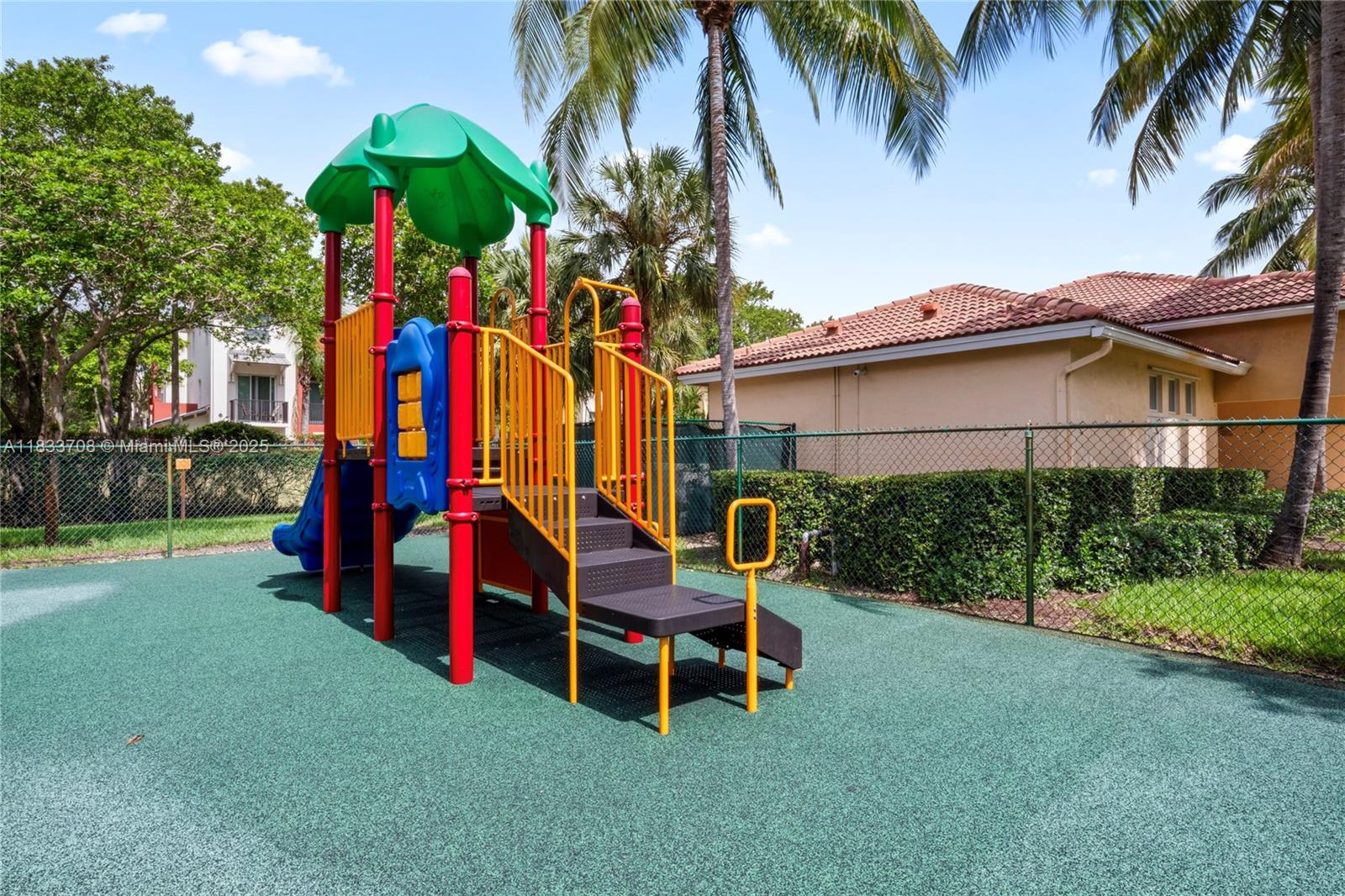 VILLAS OF PALOMINO CONDO - Residential