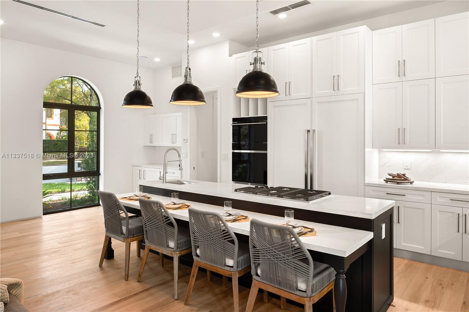 CORAL GABLES BILTMORE SEC - Residential