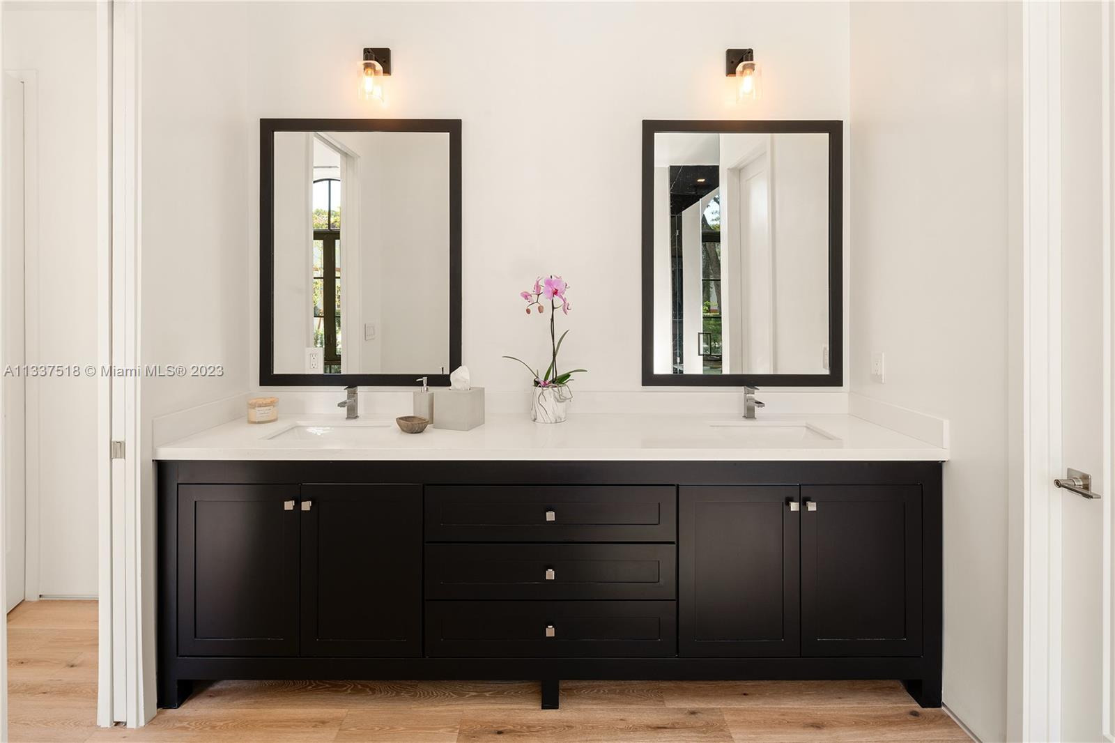 CORAL GABLES BILTMORE SEC - Residential