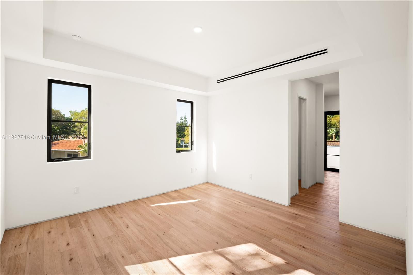 CORAL GABLES BILTMORE SEC - Residential