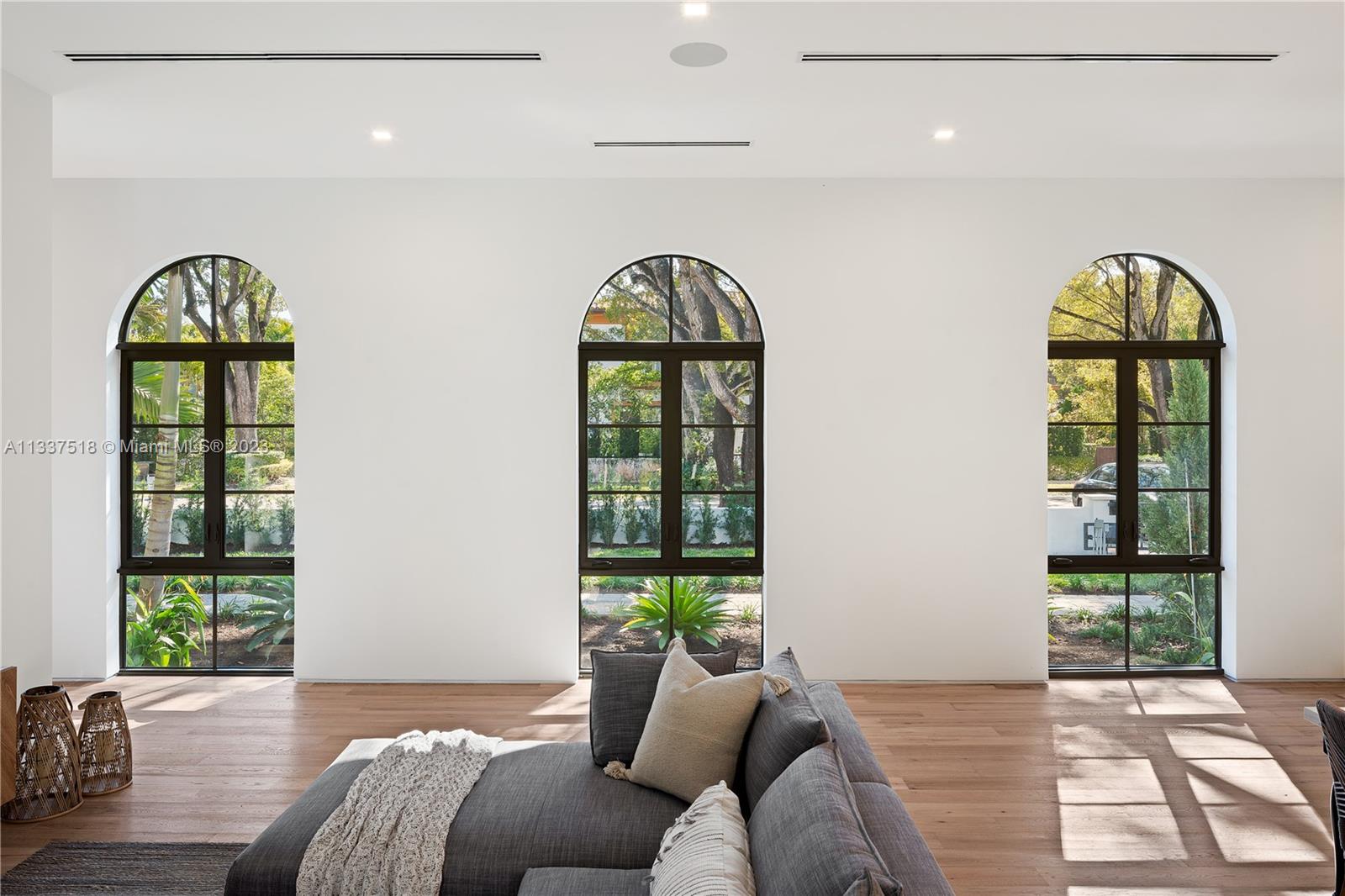 CORAL GABLES BILTMORE SEC - Residential