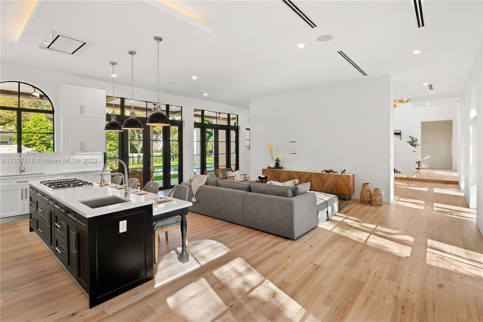 CORAL GABLES BILTMORE SEC - Residential