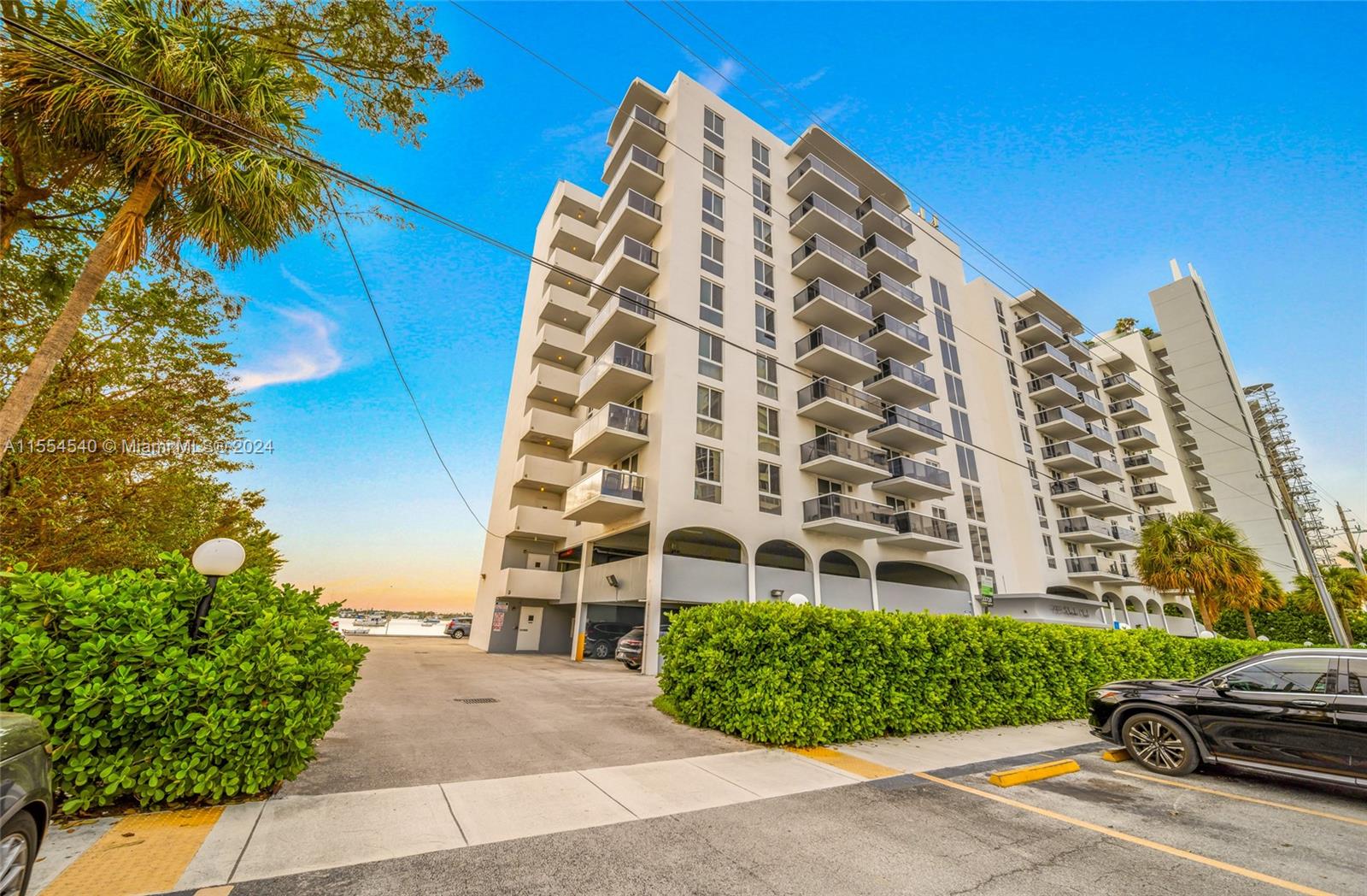 Islander Club - Residential Lease