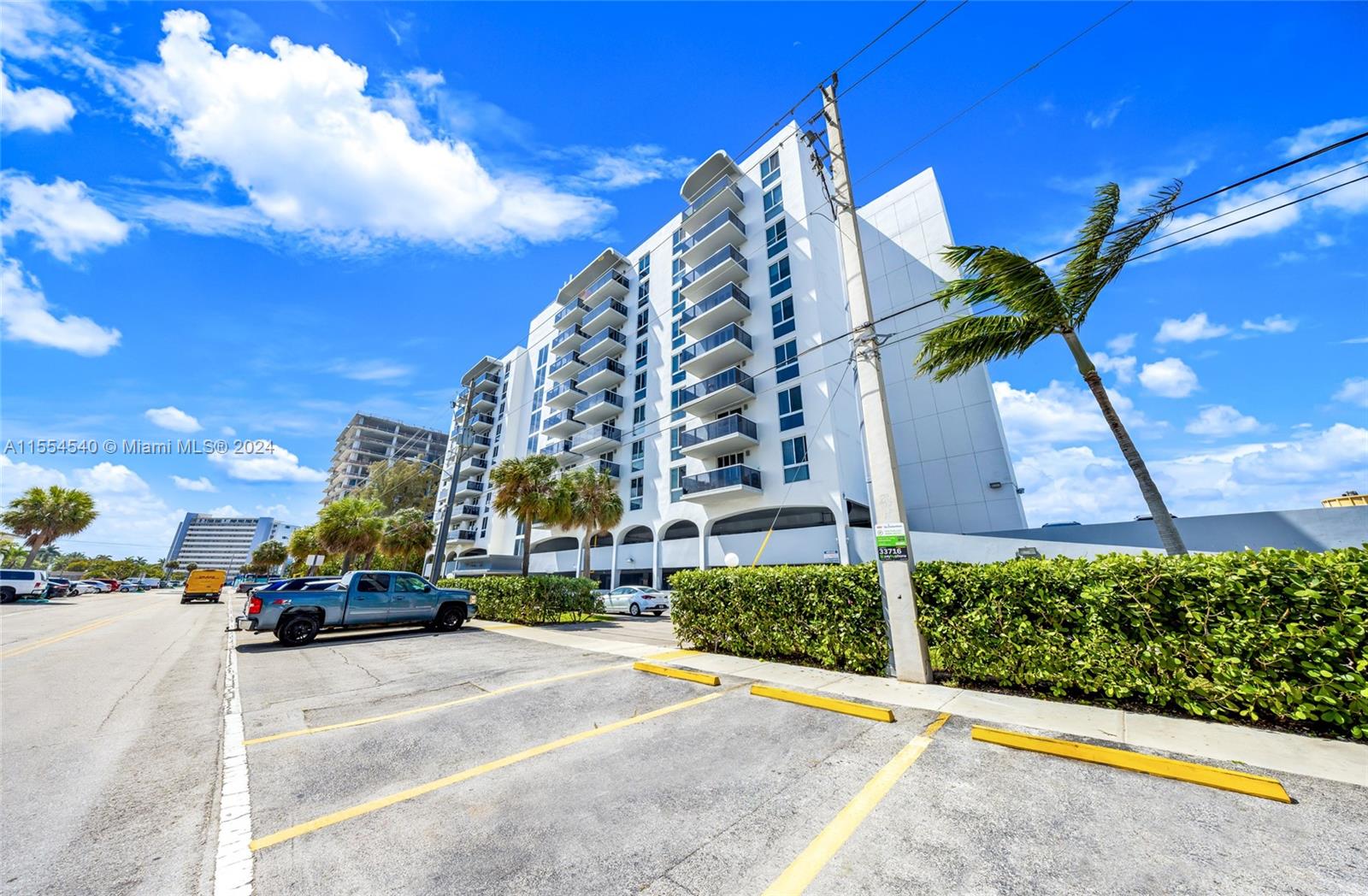 Islander Club - Residential Lease