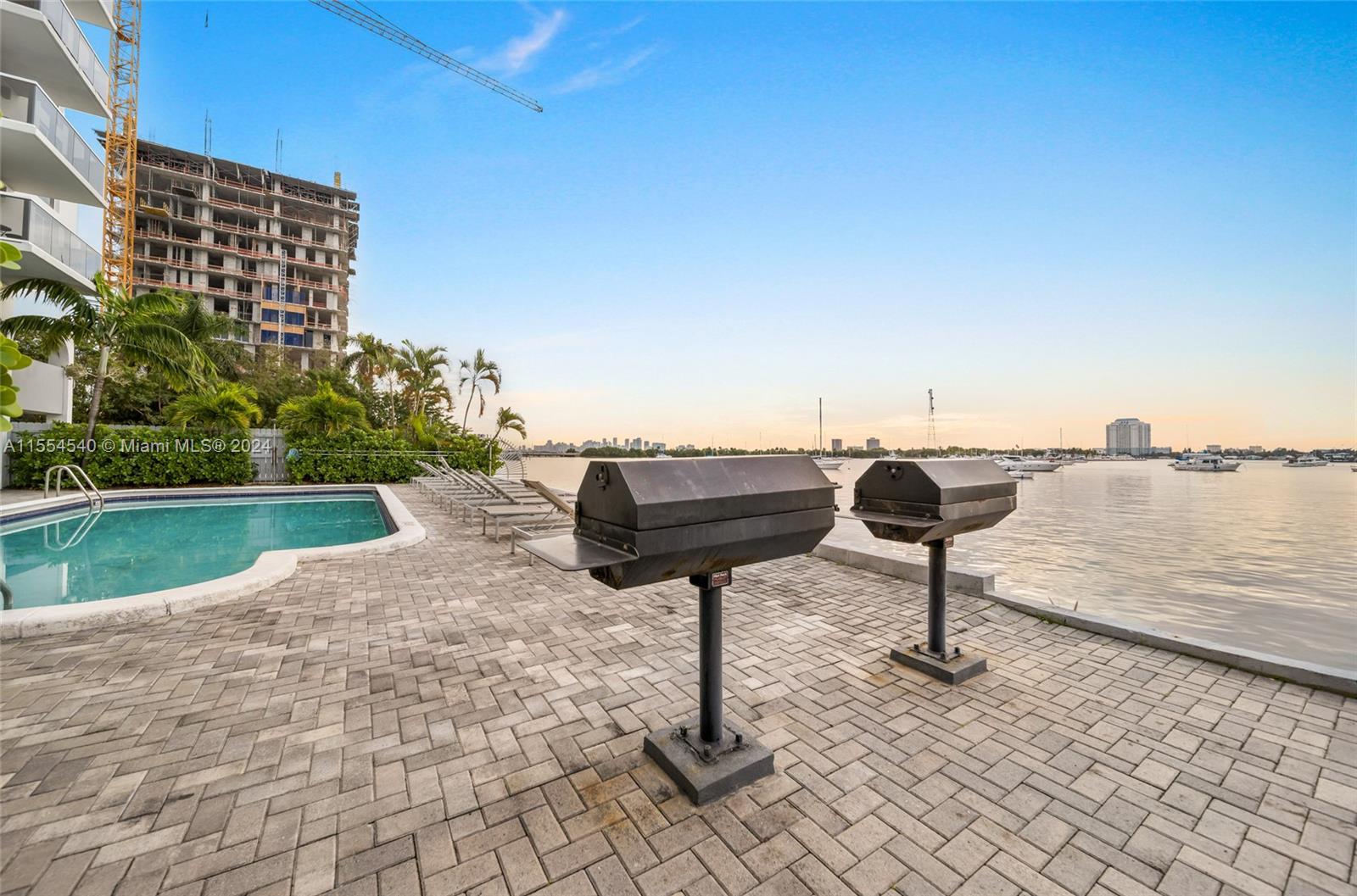 Islander Club - Residential Lease