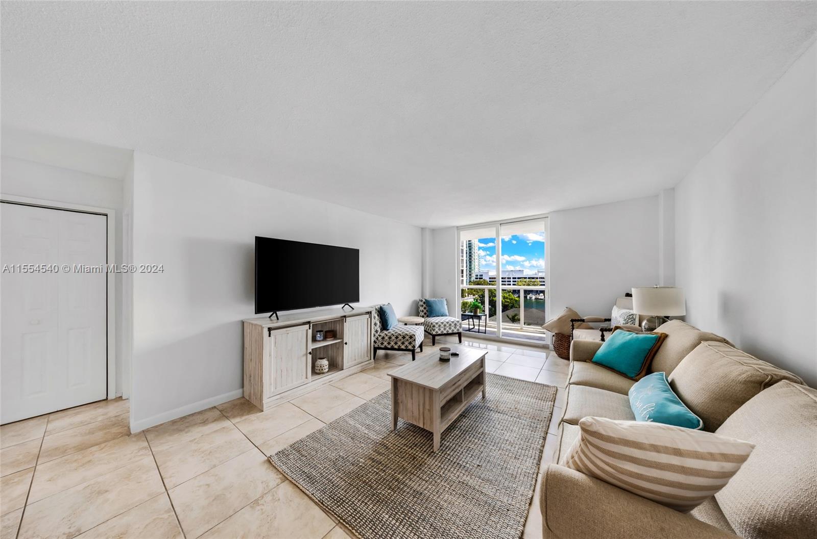 Islander Club - Residential Lease