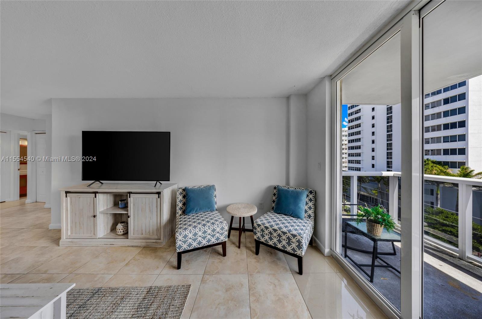 Islander Club - Residential Lease