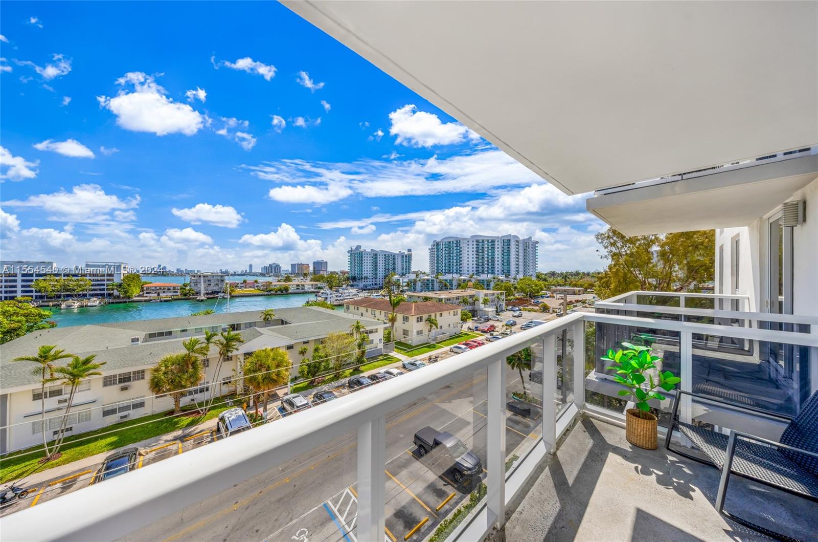 Islander Club - Residential Lease