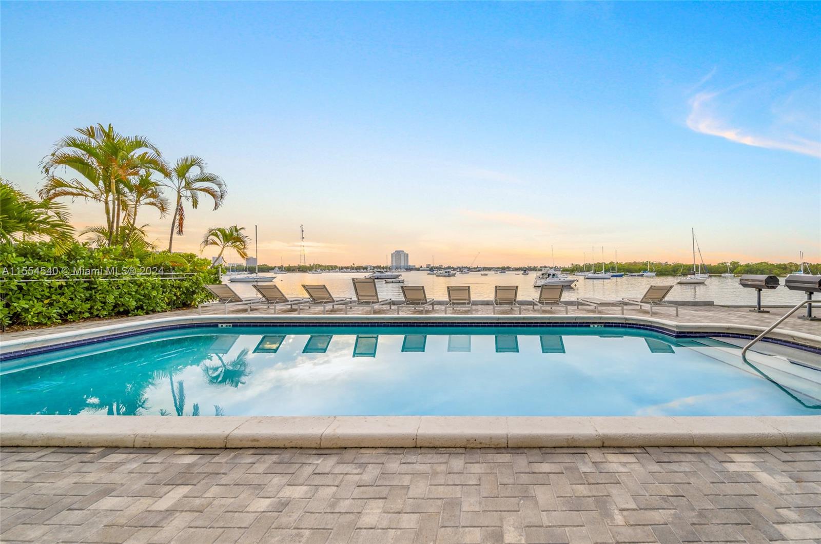 Islander Club - Residential Lease