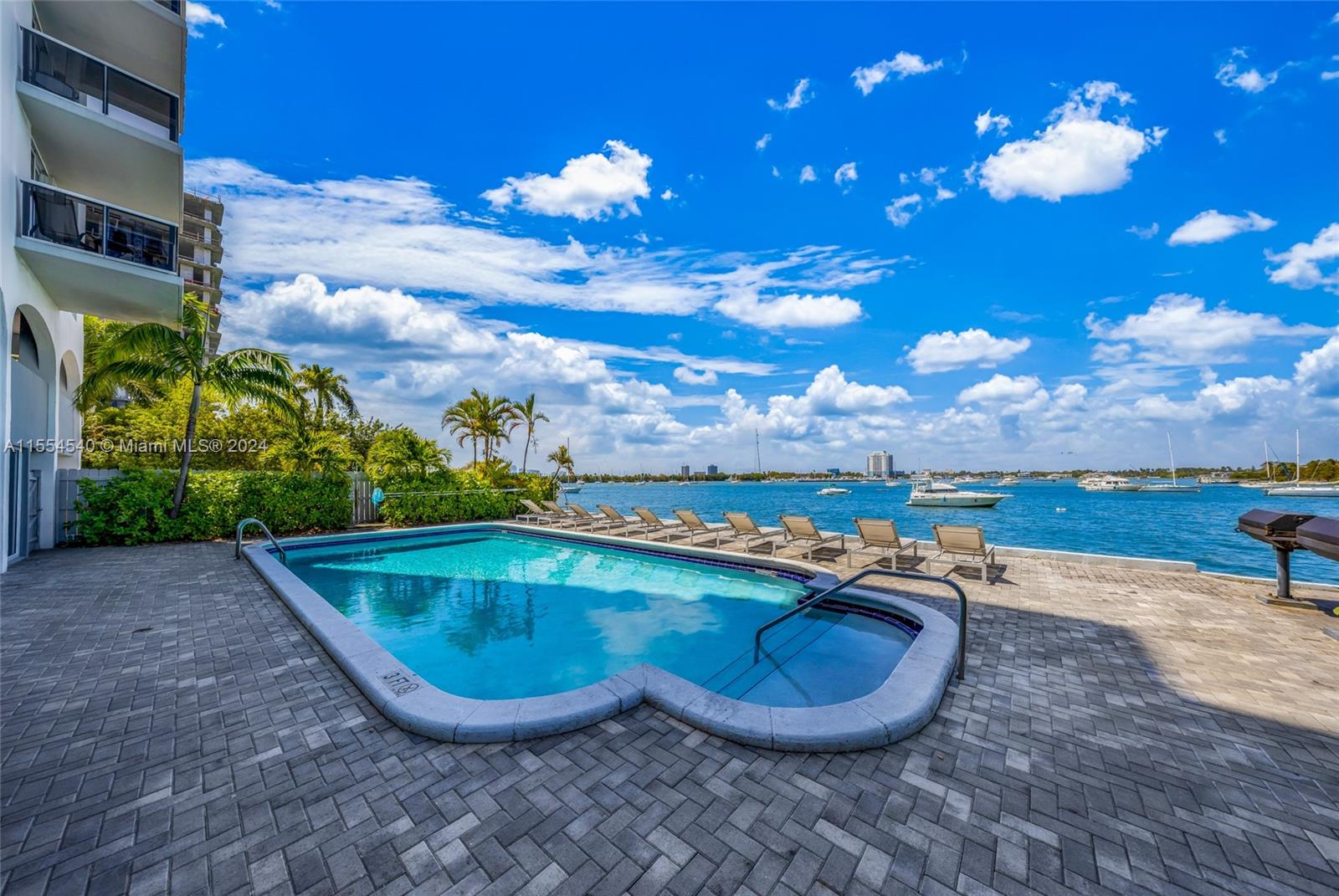 Islander Club - Residential Lease