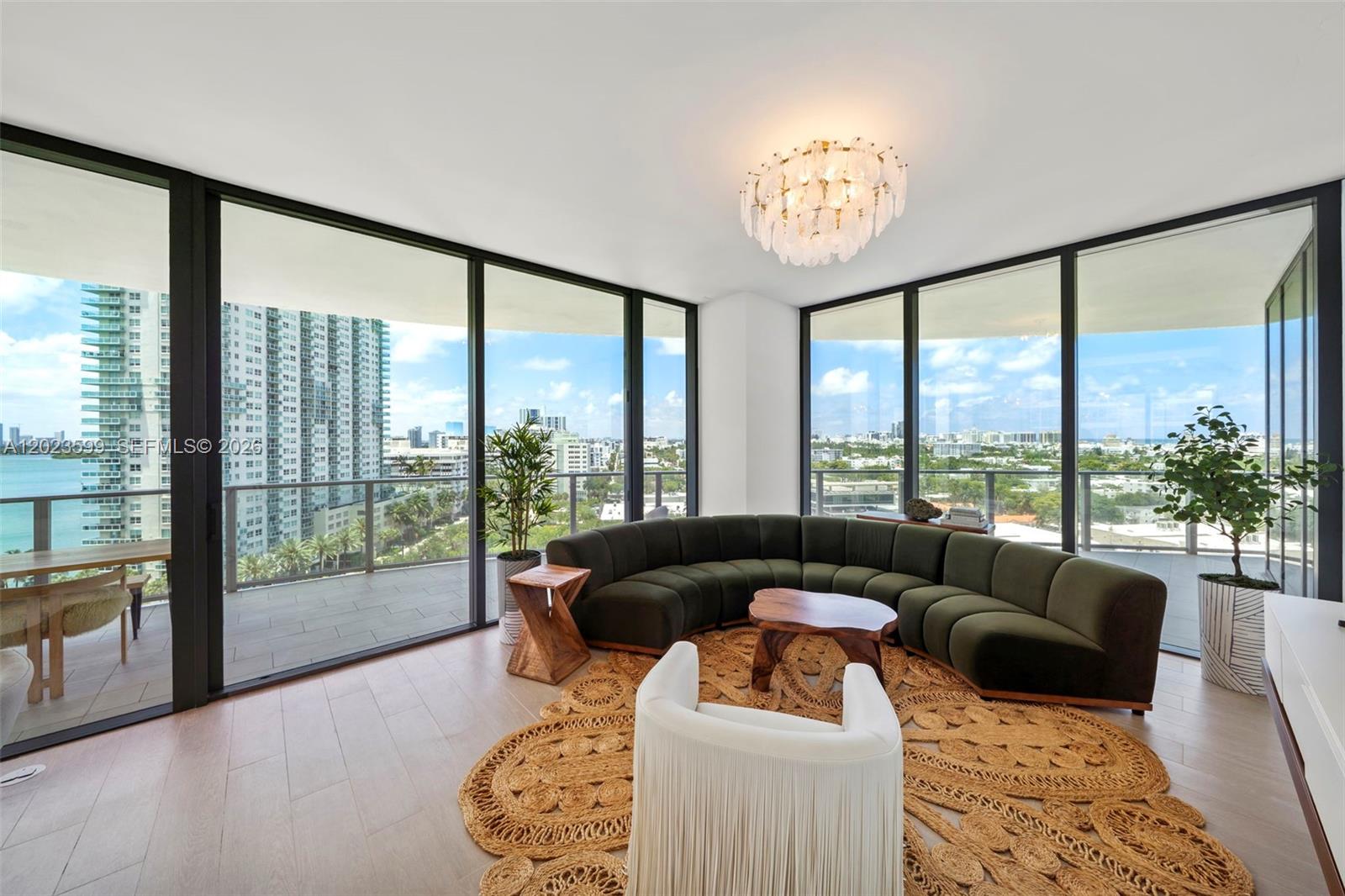 FIVE PARK - Residential