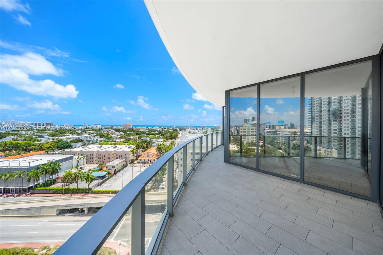 FIVE PARK - Residential