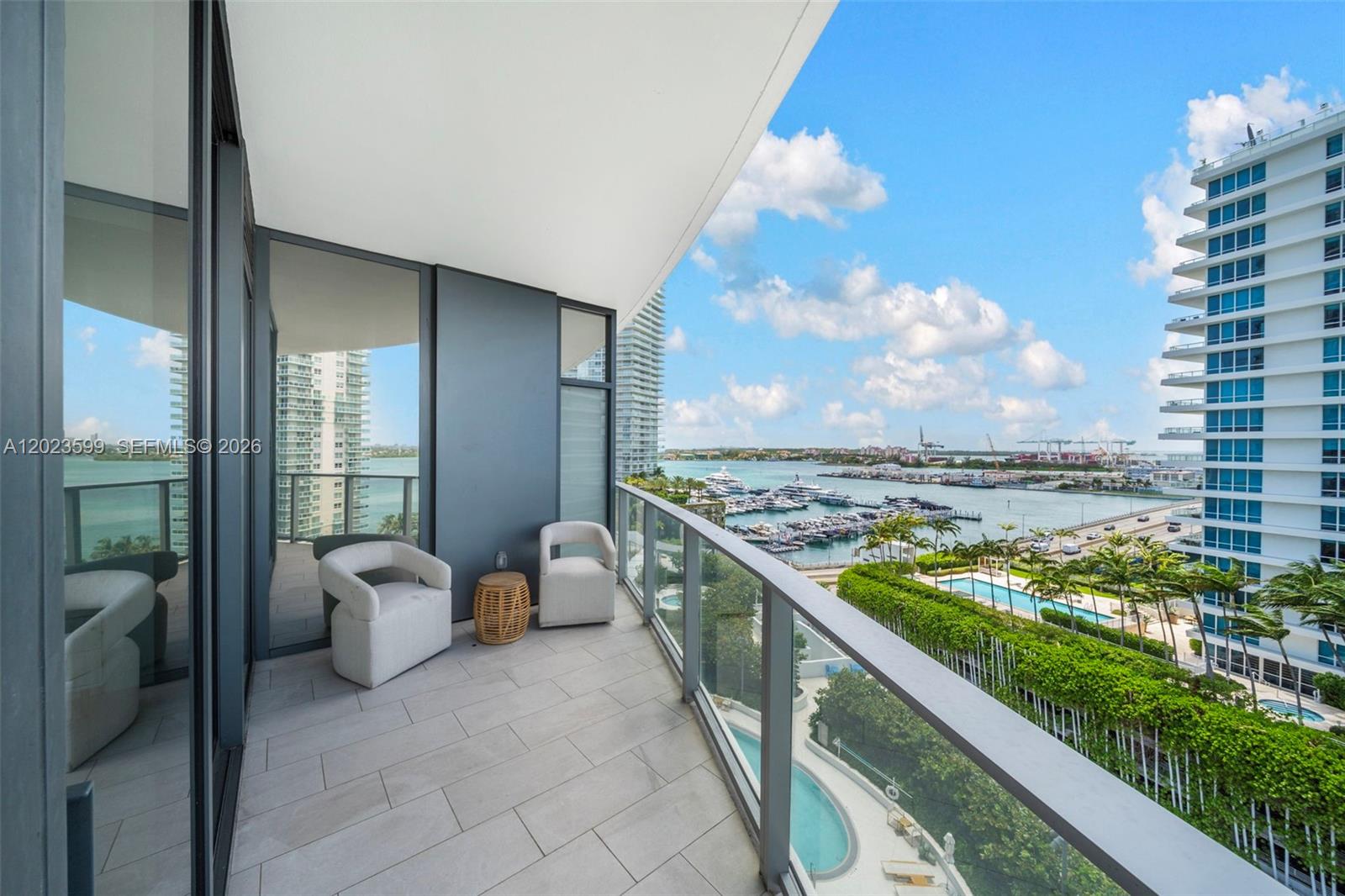 FIVE PARK - Residential