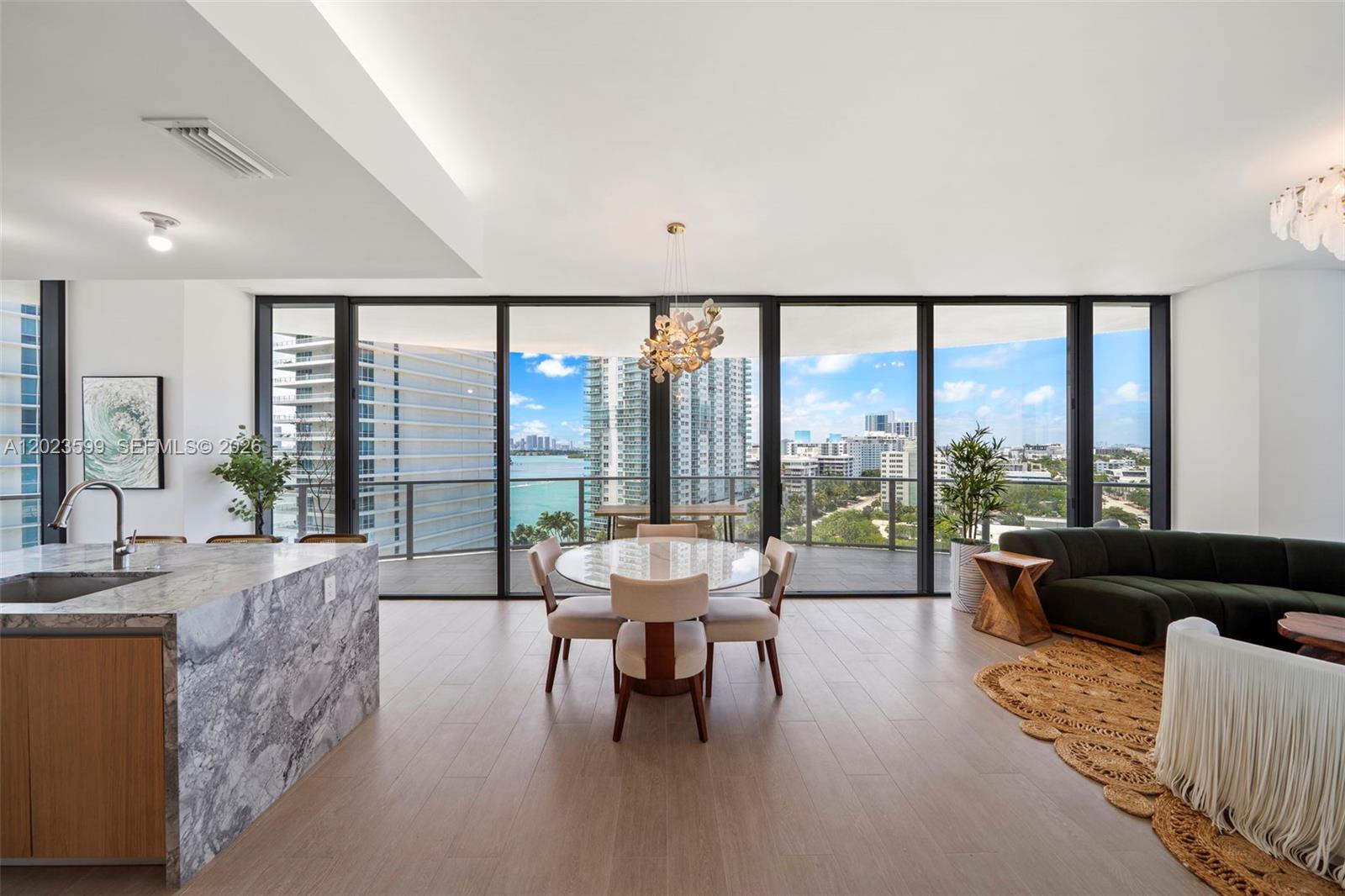 FIVE PARK - Residential