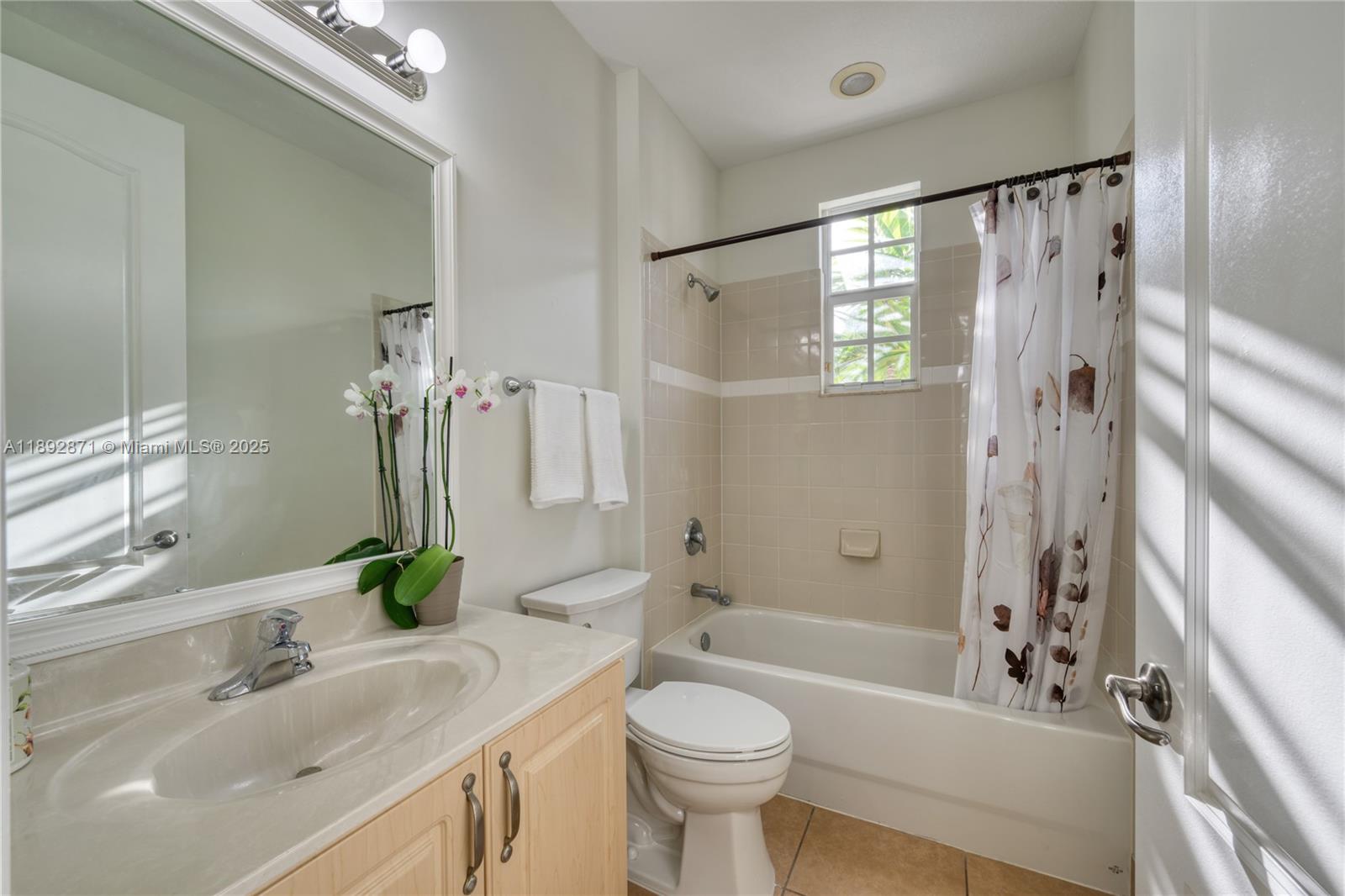 COBBLESTONE CONDO - Residential