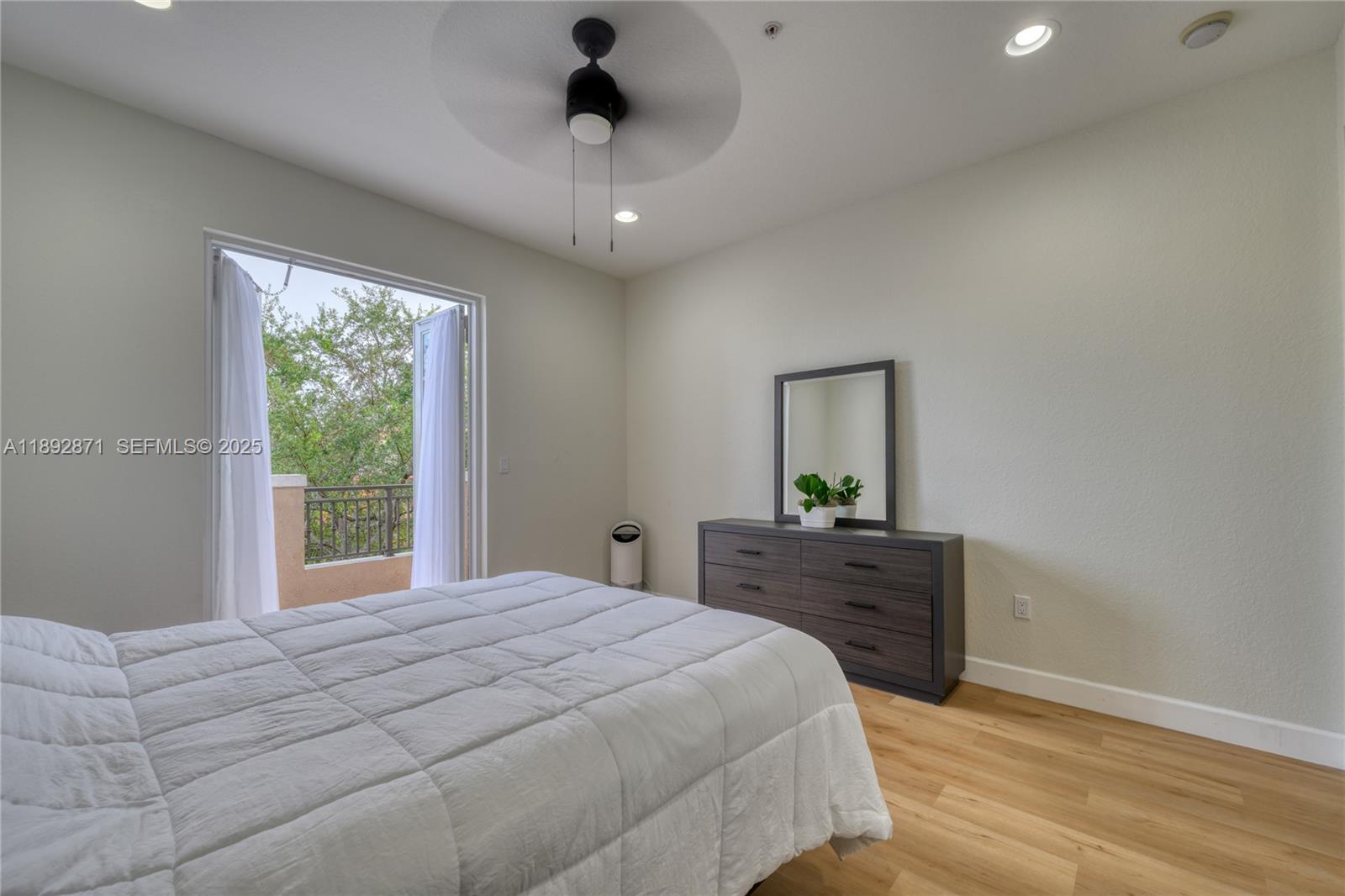 COBBLESTONE CONDO - Residential