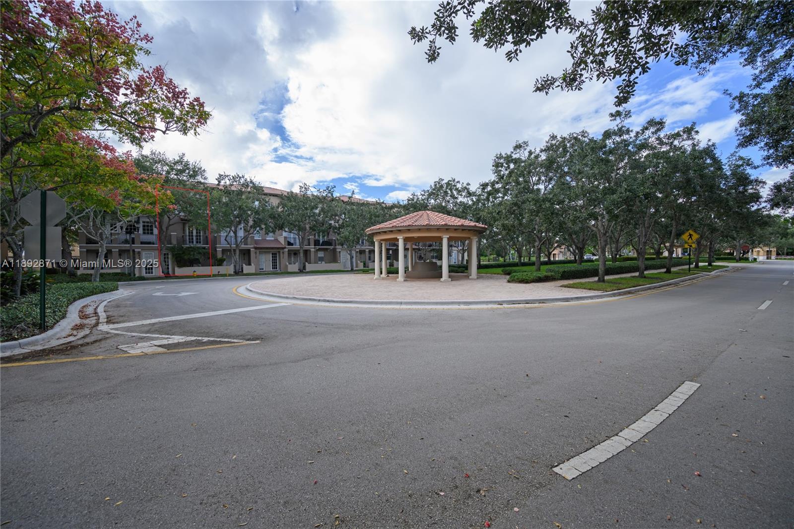 COBBLESTONE CONDO - Residential
