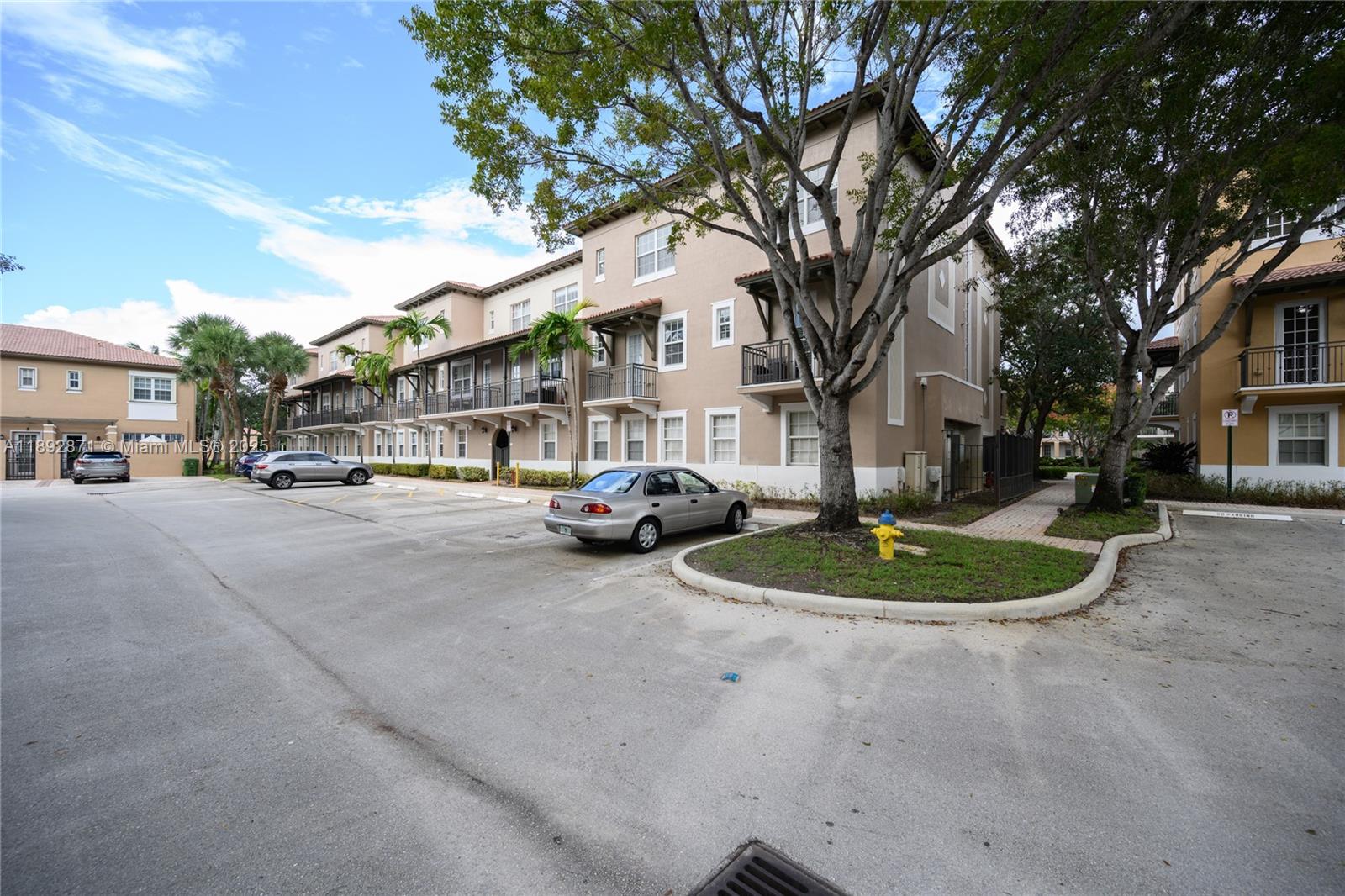 COBBLESTONE CONDO - Residential