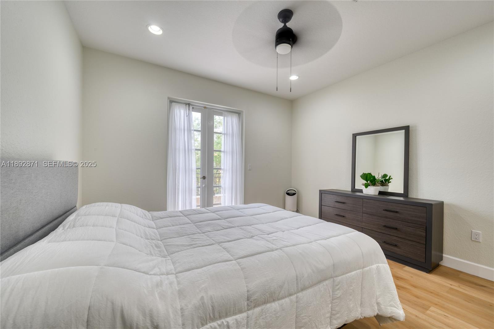 COBBLESTONE CONDO - Residential