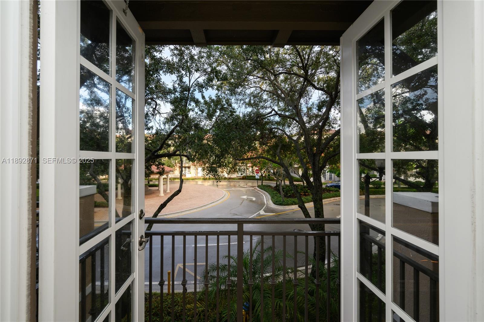 COBBLESTONE CONDO - Residential