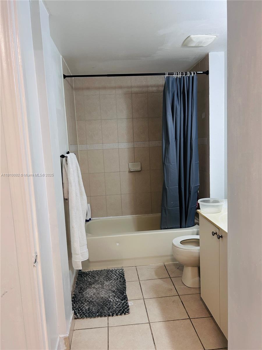 PARADISE POINTE CONDO - Residential
