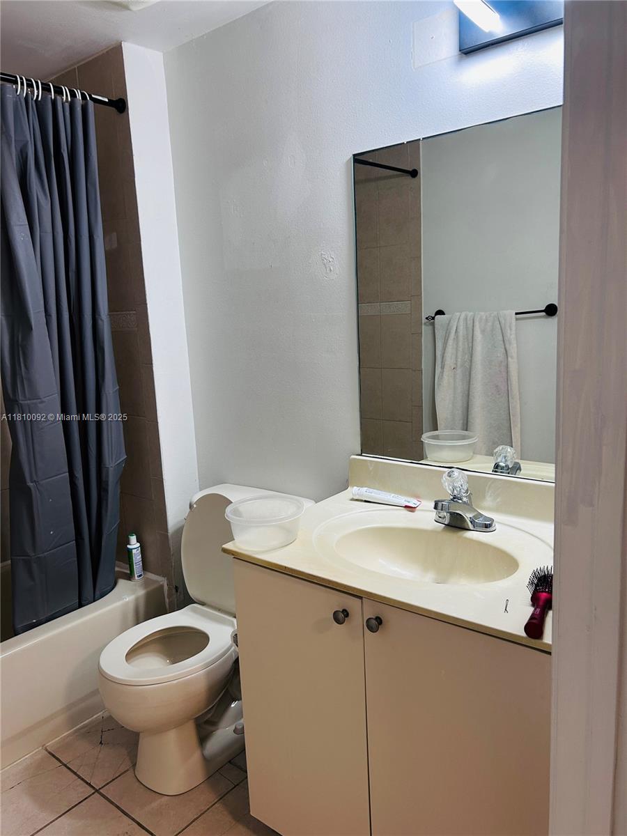 PARADISE POINTE CONDO - Residential