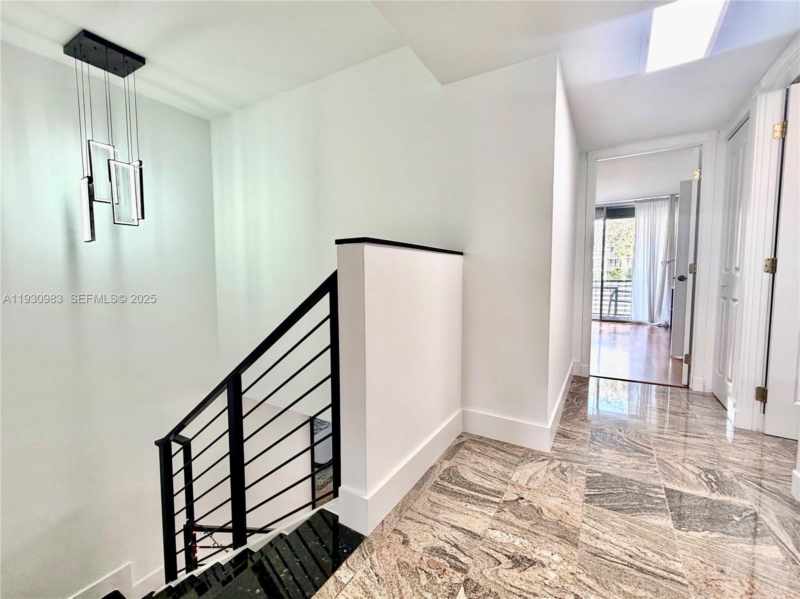 TOWNHOUSES OF VENETIAN PA - Residential