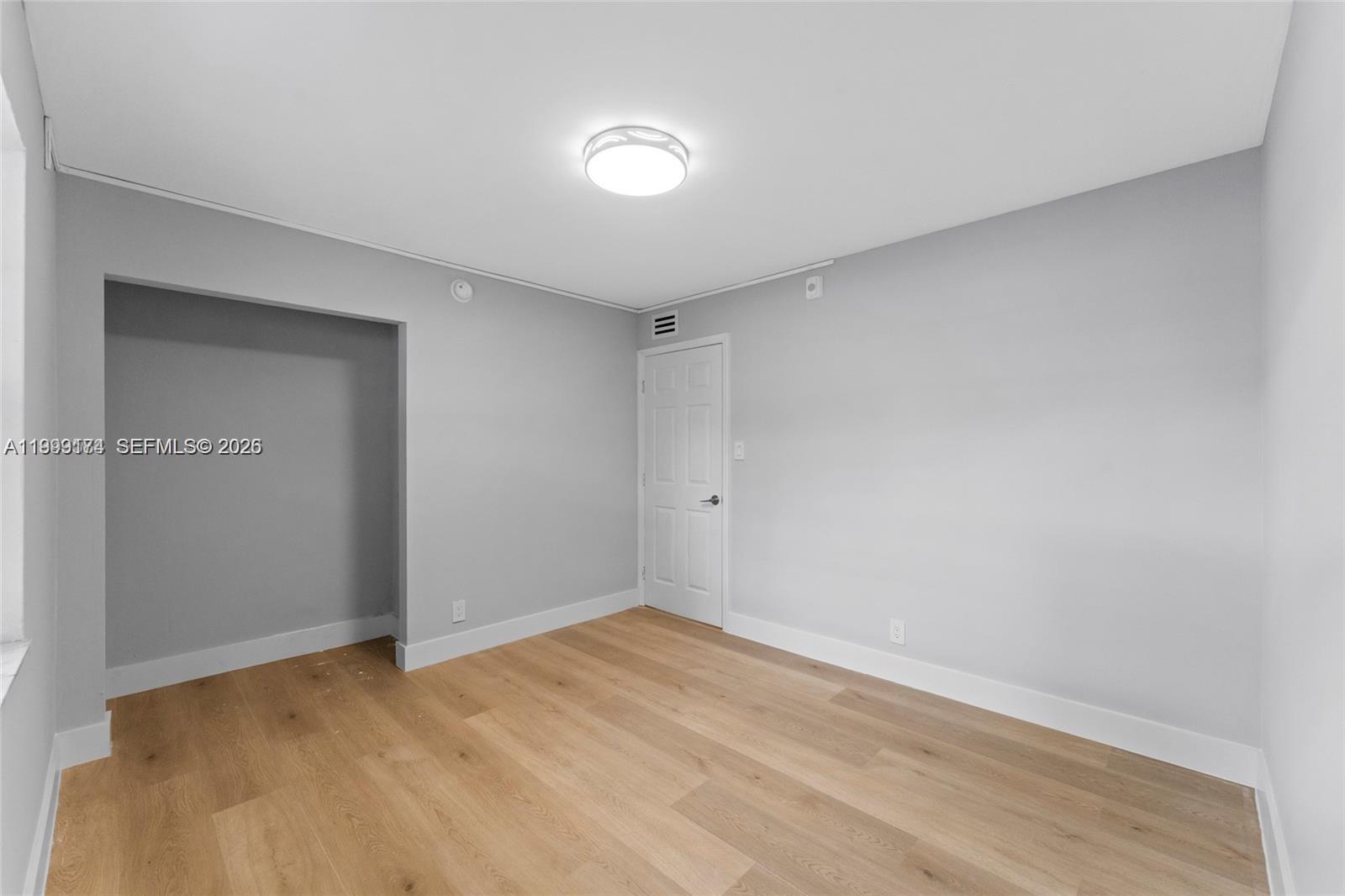 CYPRESS CHASE NORTH NO 3 - Residential