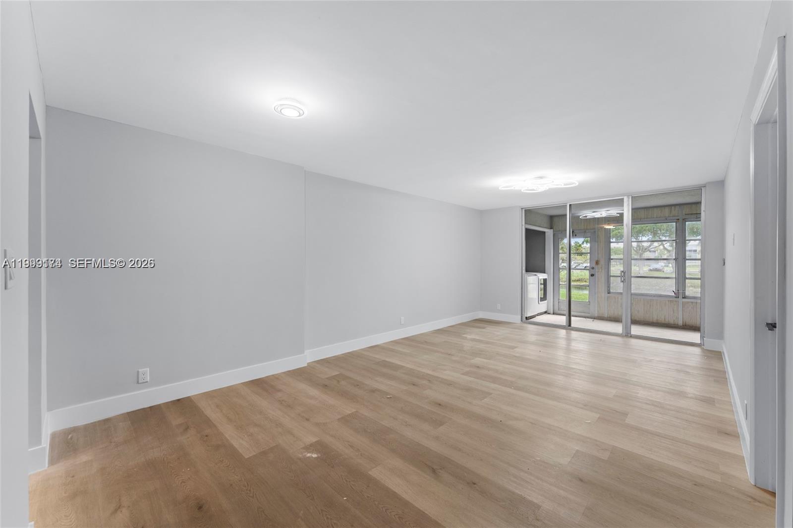 CYPRESS CHASE NORTH NO 3 - Residential