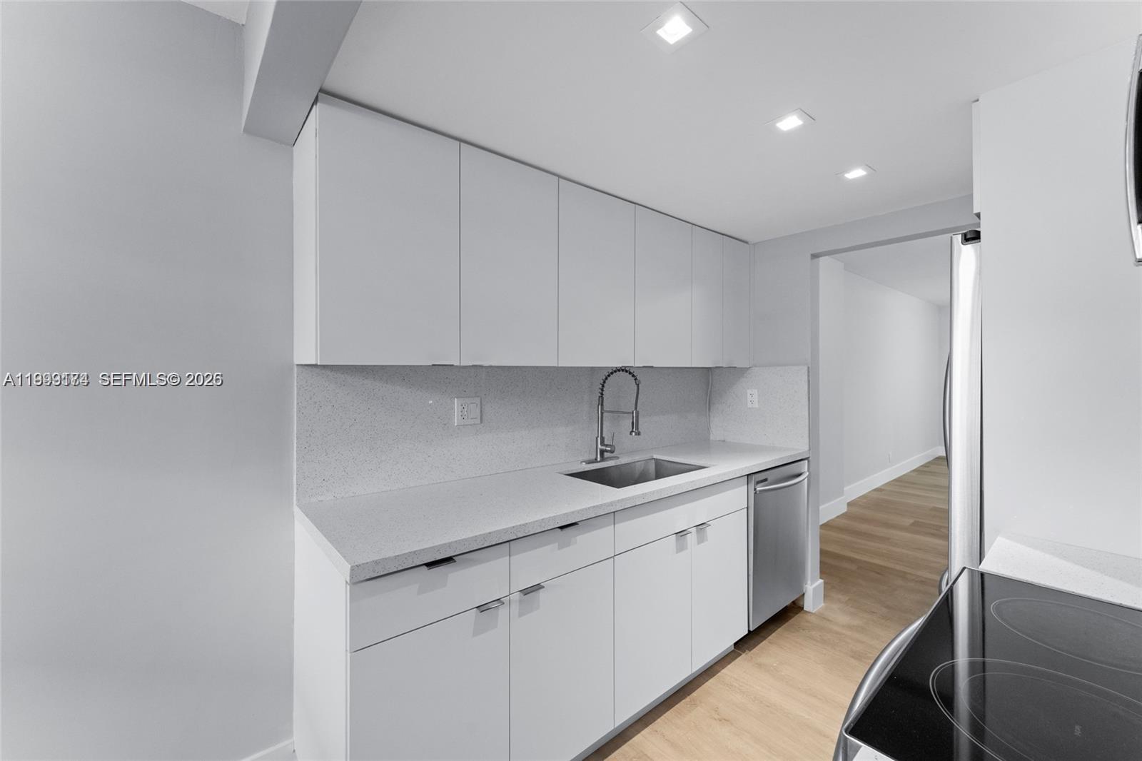 CYPRESS CHASE NORTH NO 3 - Residential