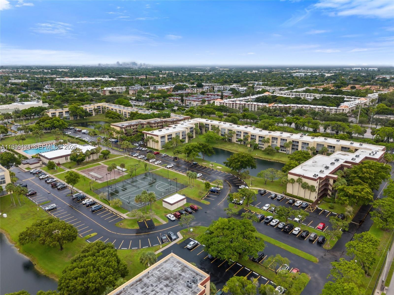 CYPRESS CHASE NORTH NO 3 - Residential