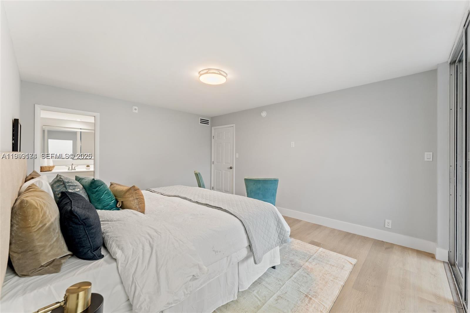 CYPRESS CHASE NORTH NO 3 - Residential