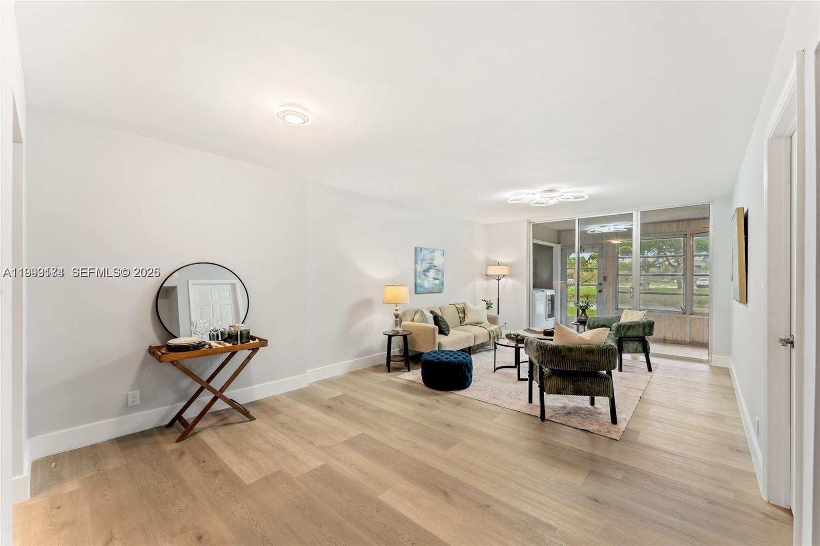 CYPRESS CHASE NORTH NO 3 - Residential