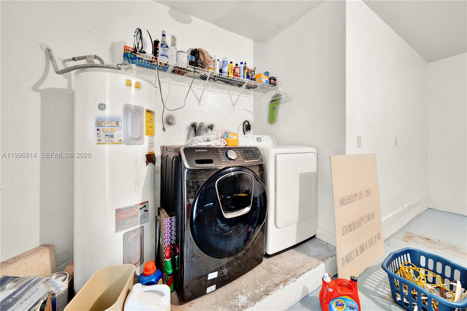 FOUR LAKES SEC 7 - Residential Lease