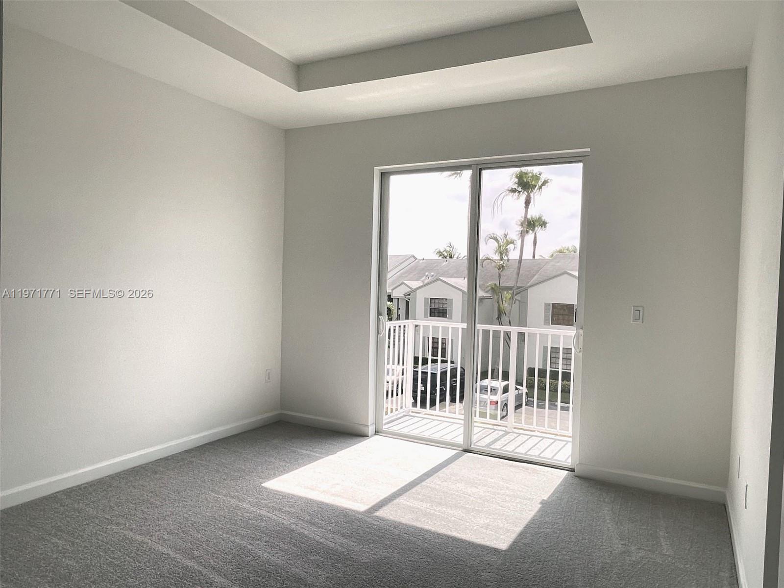 MIAMI LAND AND DEVELOPMEN - Residential Lease