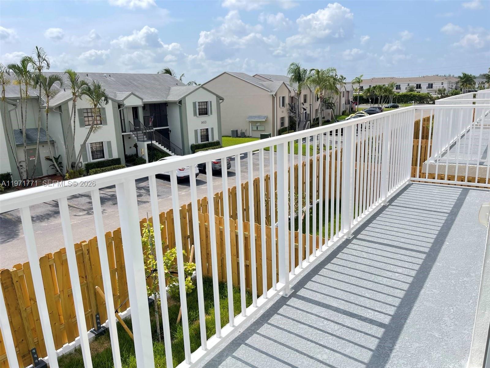 MIAMI LAND AND DEVELOPMEN - Residential Lease