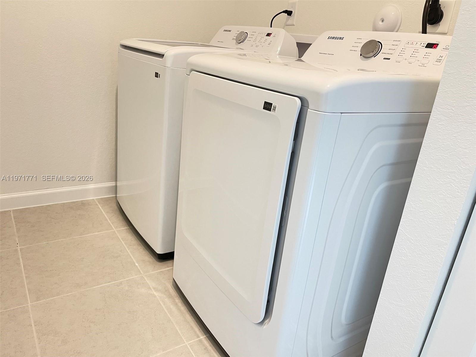 MIAMI LAND AND DEVELOPMEN - Residential Lease