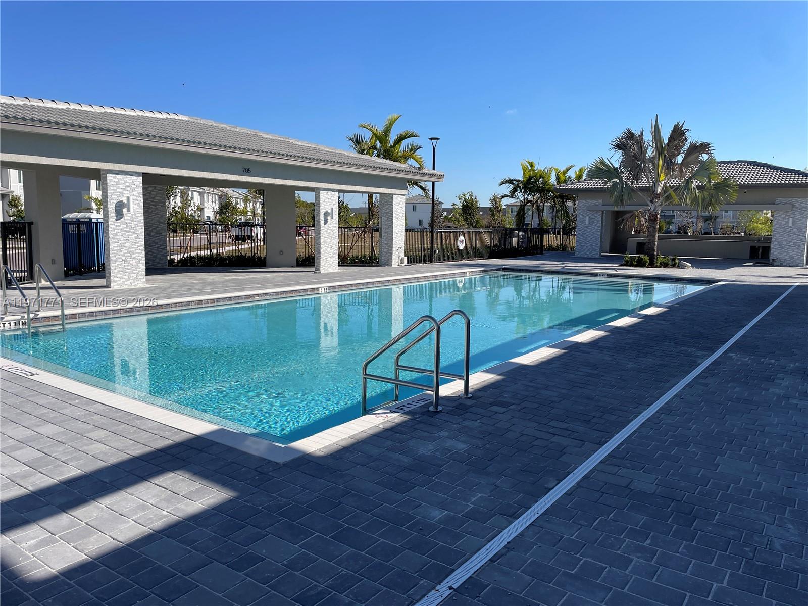 MIAMI LAND AND DEVELOPMEN - Residential Lease