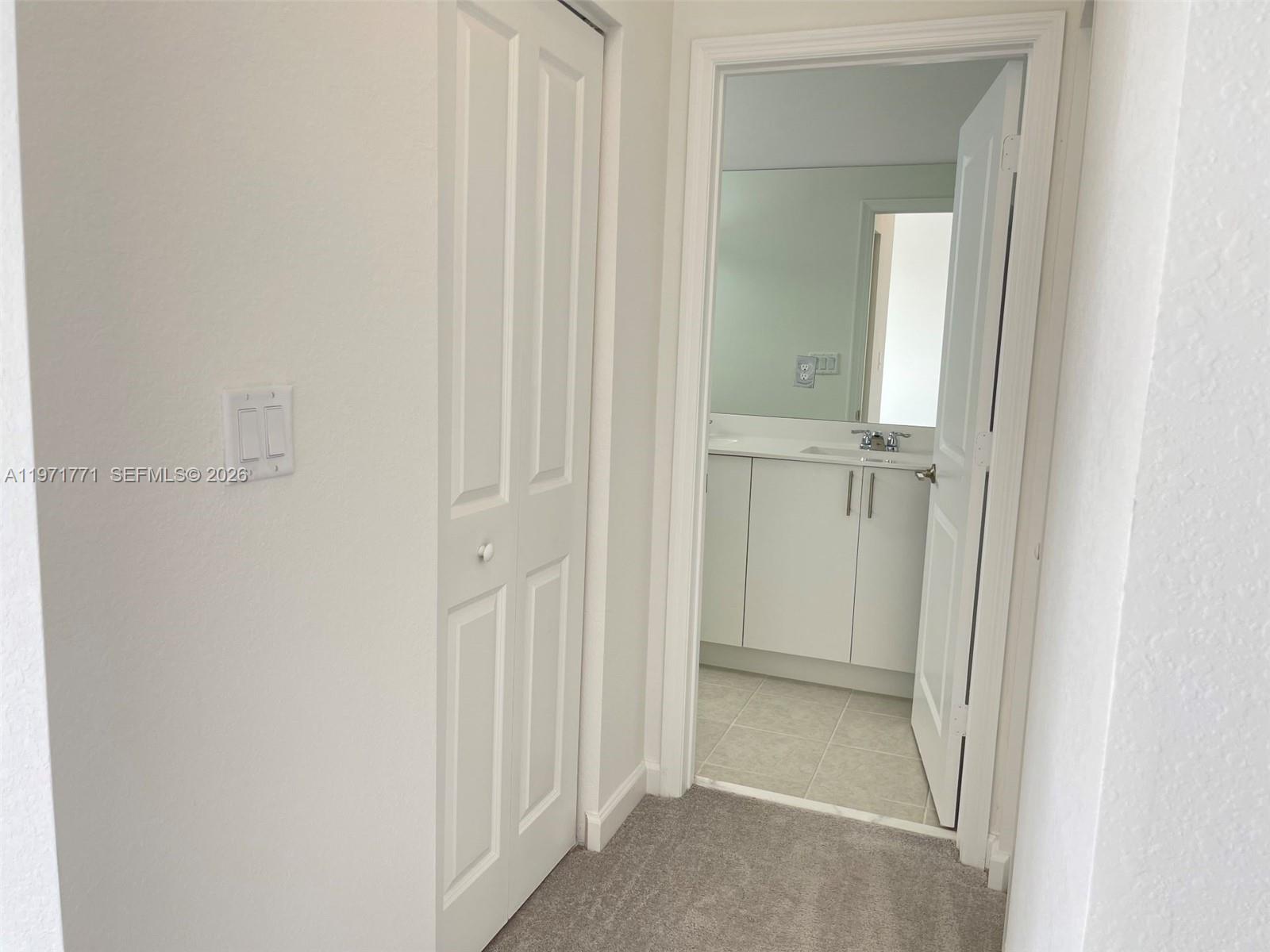 MIAMI LAND AND DEVELOPMEN - Residential Lease