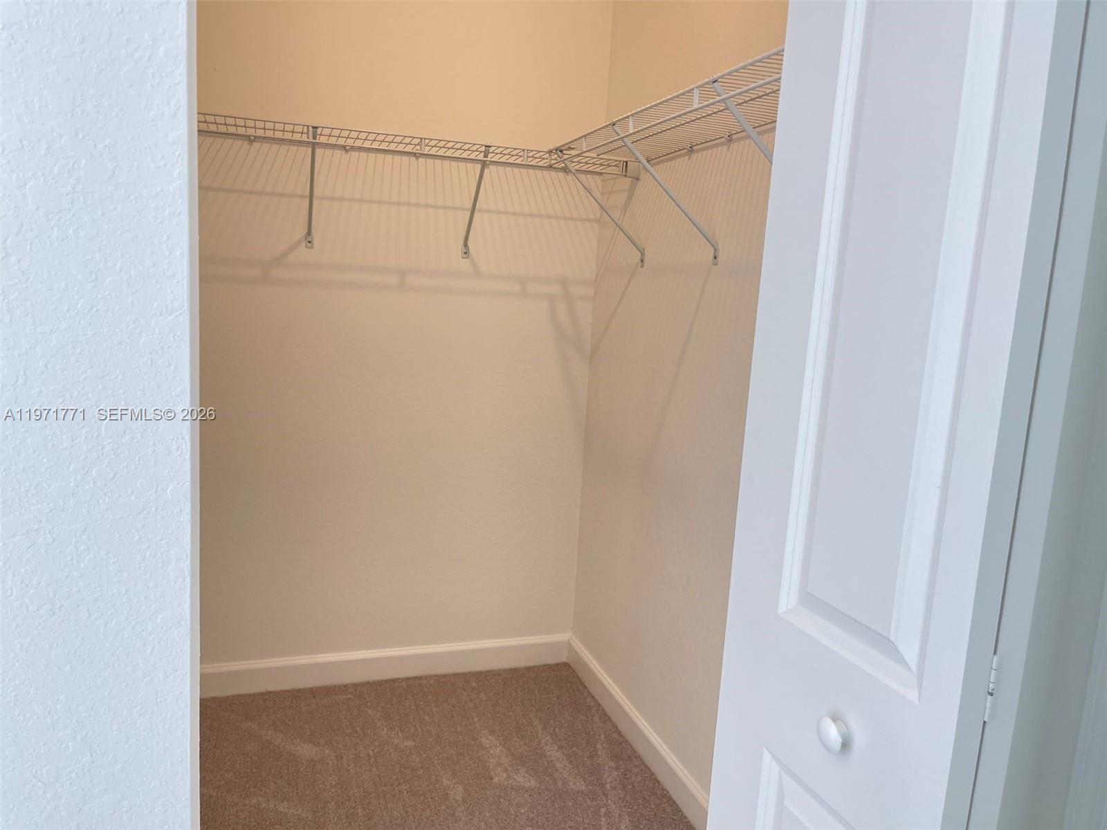 MIAMI LAND AND DEVELOPMEN - Residential Lease