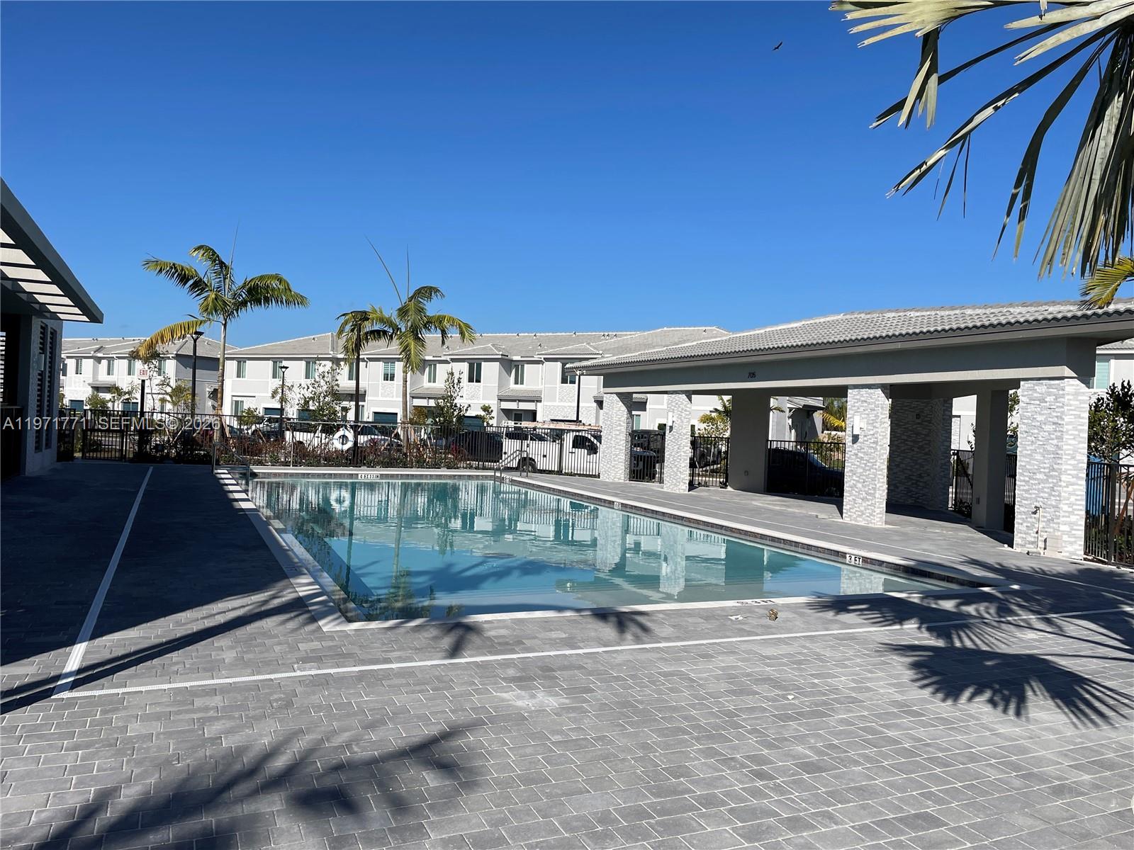 MIAMI LAND AND DEVELOPMEN - Residential Lease