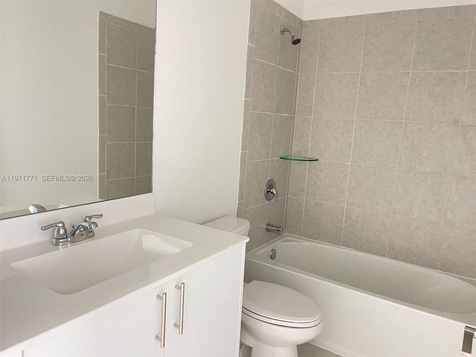 MIAMI LAND AND DEVELOPMEN - Residential Lease