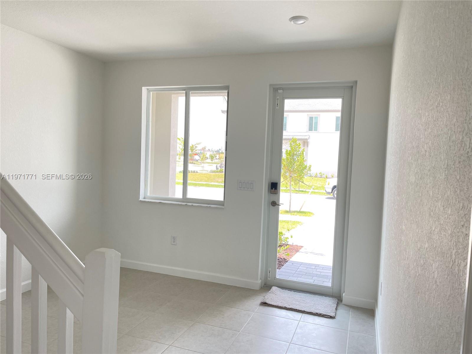 MIAMI LAND AND DEVELOPMEN - Residential Lease