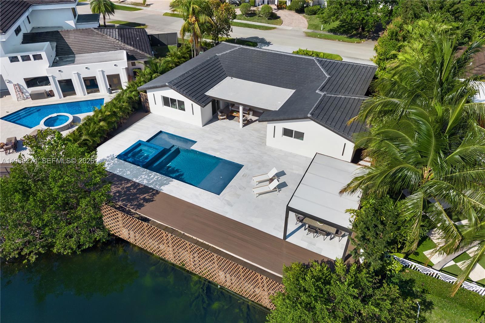 RAINTREE LAKE SEC THREE - Residential