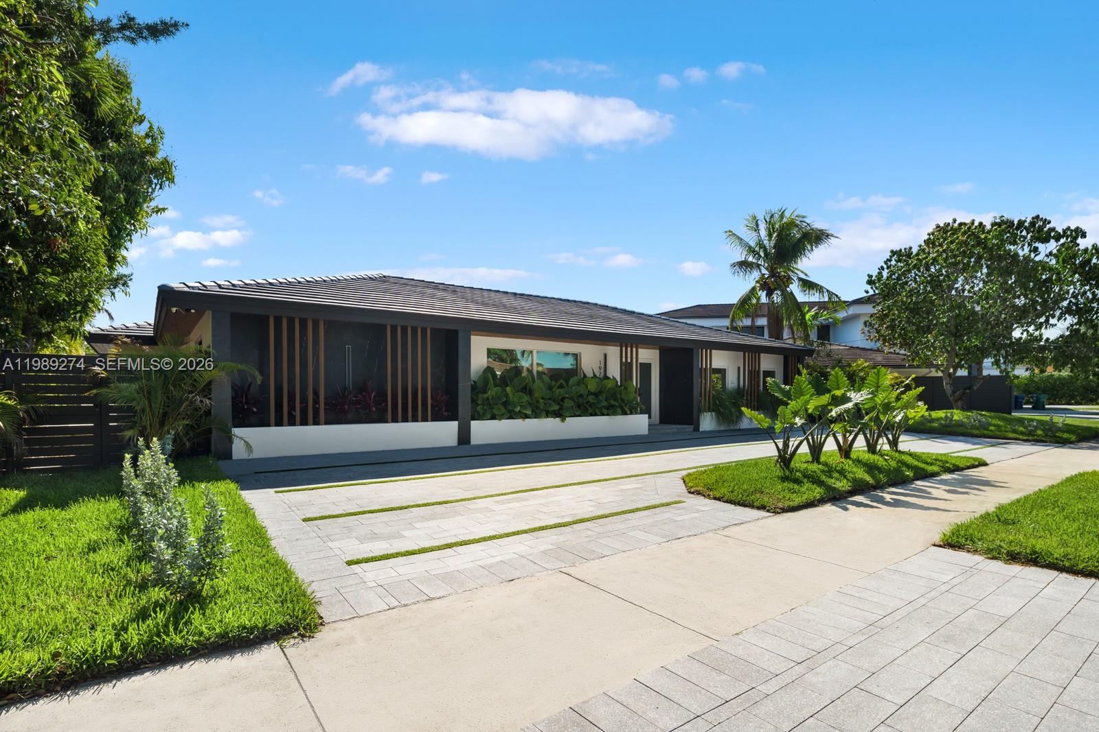 RAINTREE LAKE SEC THREE - Residential