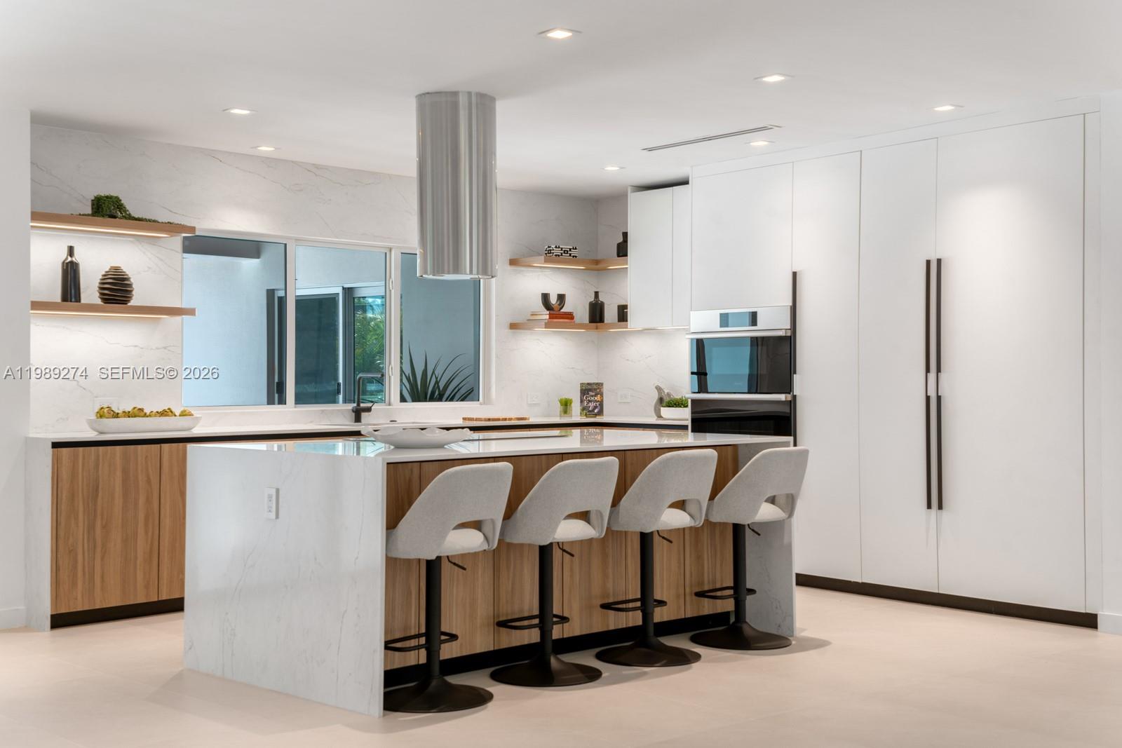 RAINTREE LAKE SEC THREE - Residential